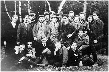 Photo of young Adolf Eichmann with his classmates -Eichmann is third from left on bottom